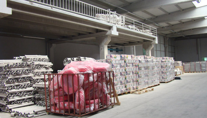 Kadıköy toptan plastik ürünler sevkiyat aracı